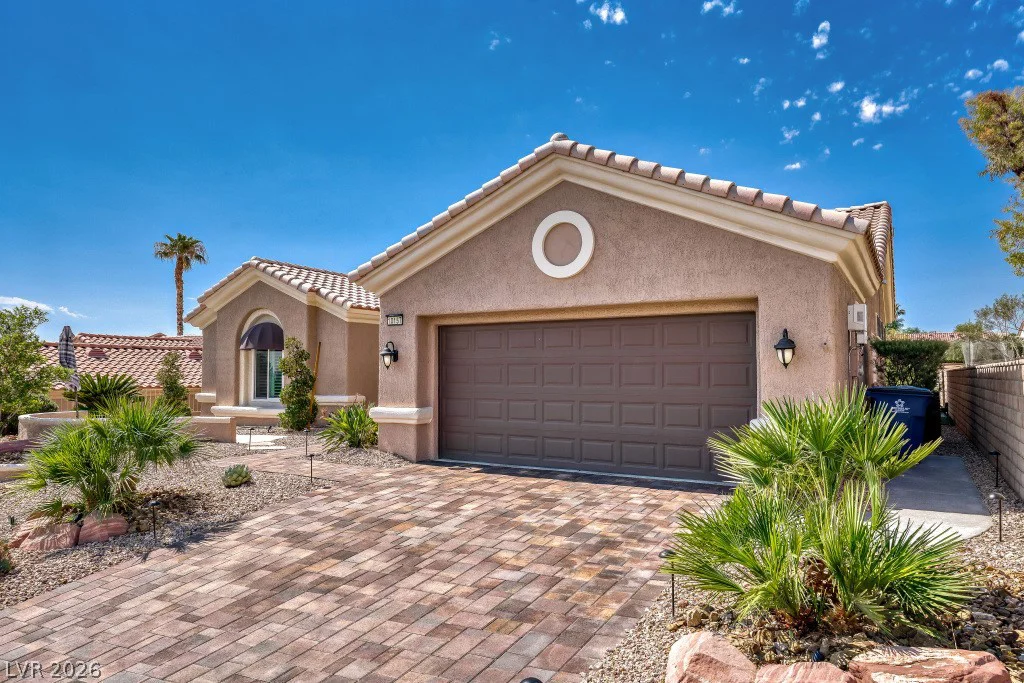 10157 Hunter Springs, Las Vegas, NV 89134