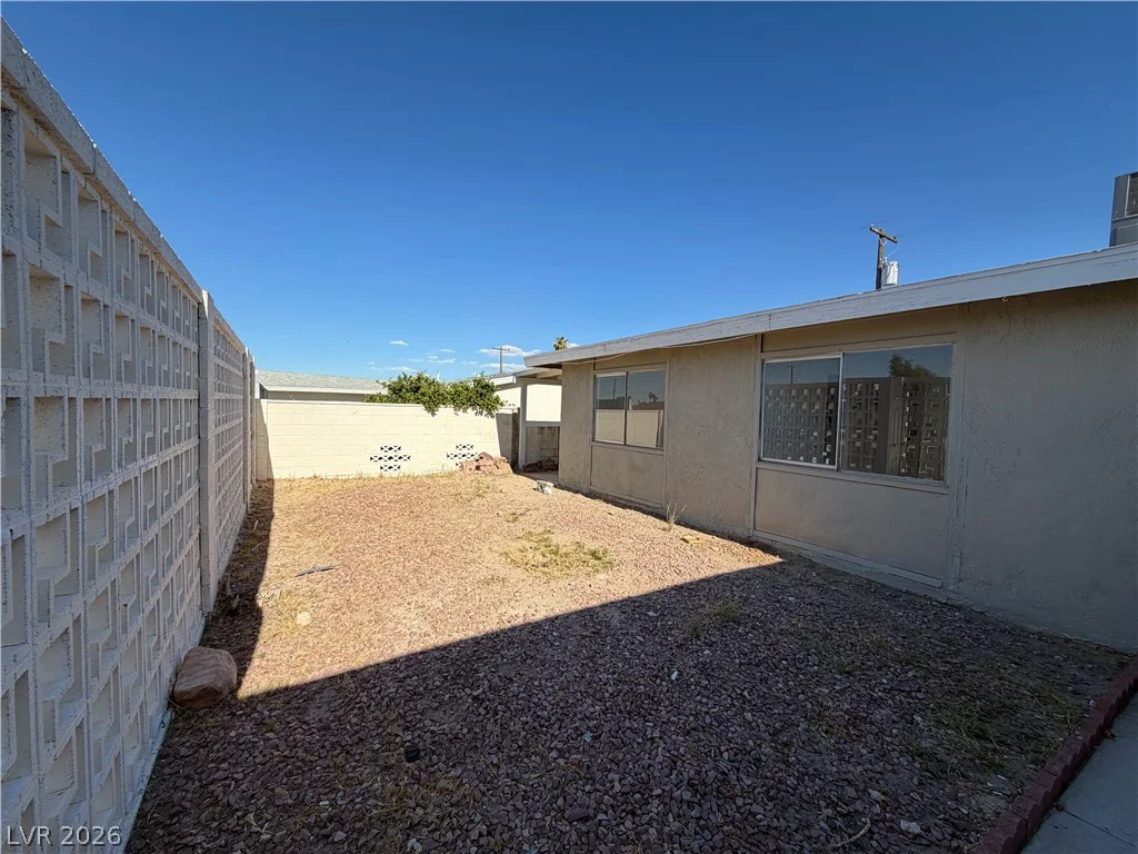 5213 Longridge, Las Vegas, NV 89146