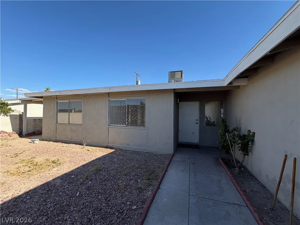 5213 Longridge, Las Vegas, NV 89146