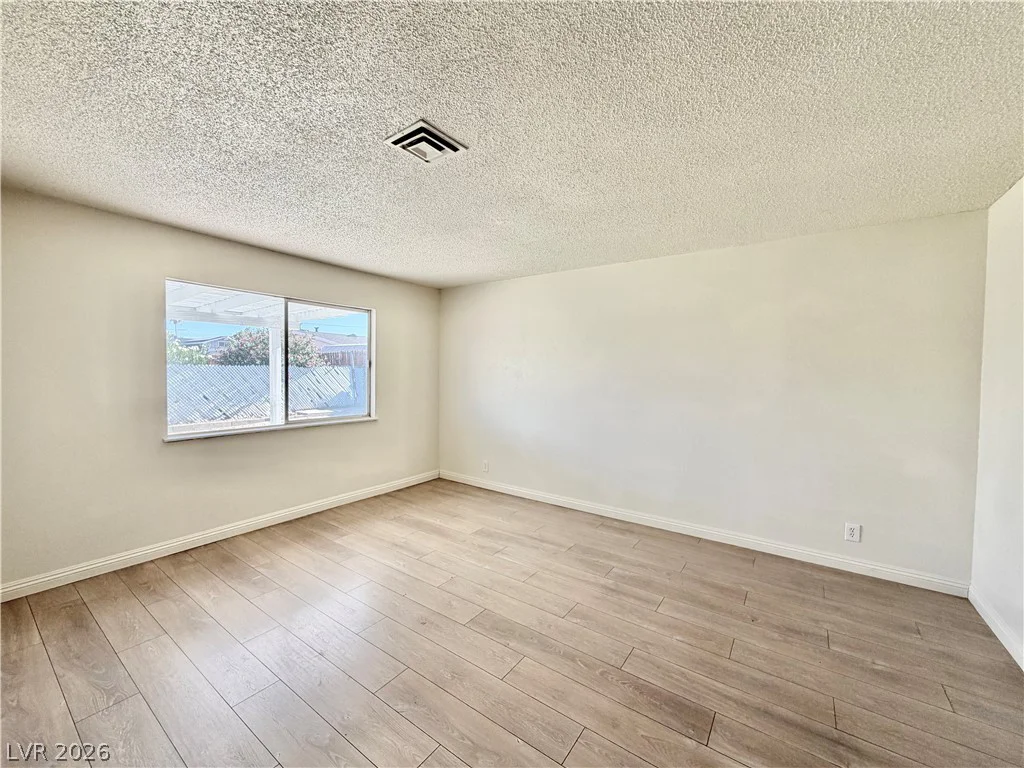 5213 Longridge, Las Vegas, NV 89146