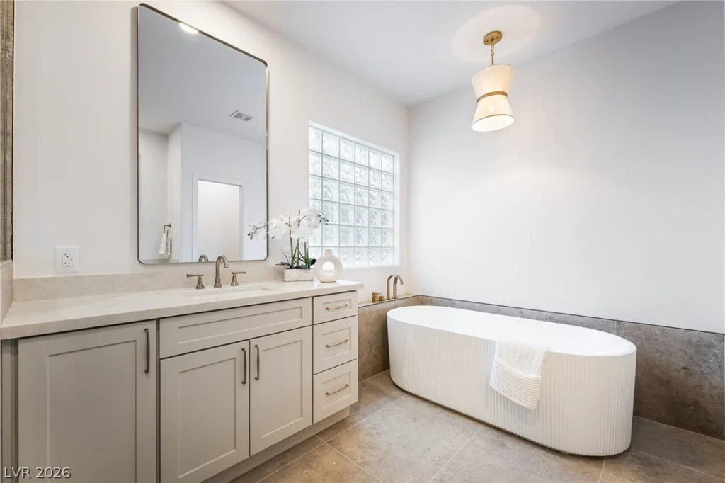 3434 Midnight Moon, Las Vegas, NV 89135