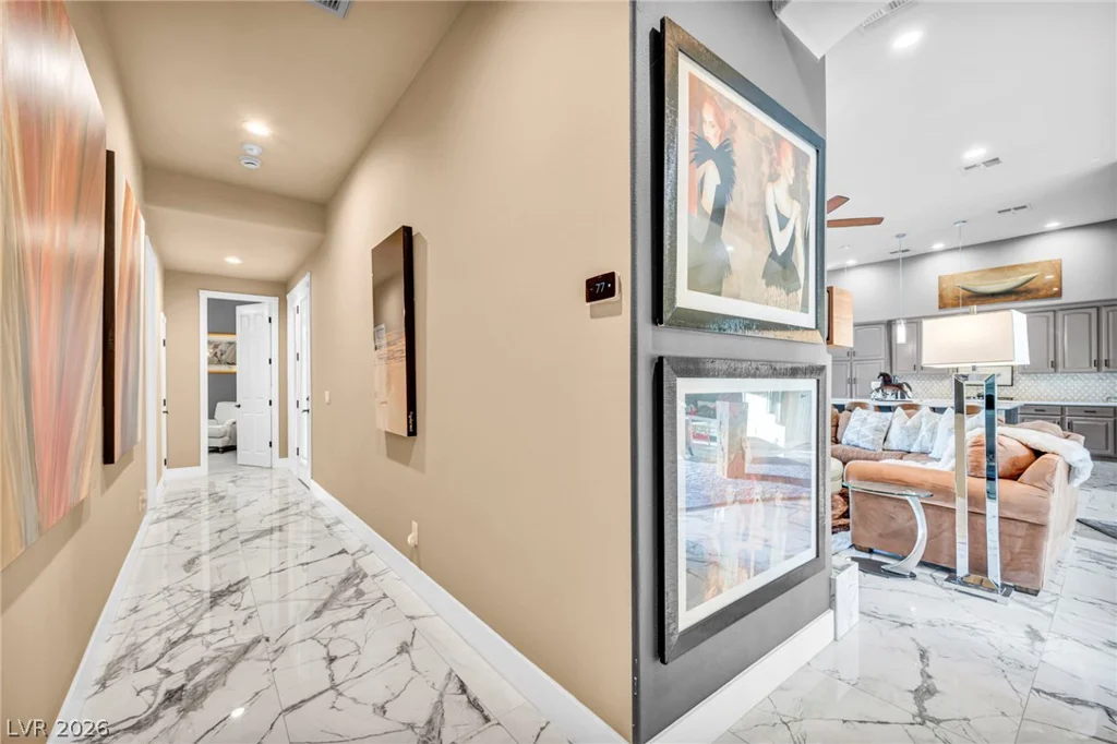 4702 Blue Mesa, Las Vegas, NV 89129