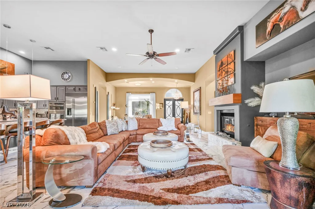 4702 Blue Mesa, Las Vegas, NV 89129