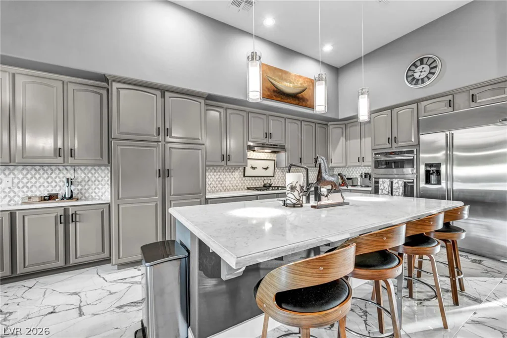 4702 Blue Mesa, Las Vegas, NV 89129