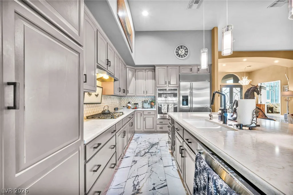 4702 Blue Mesa, Las Vegas, NV 89129