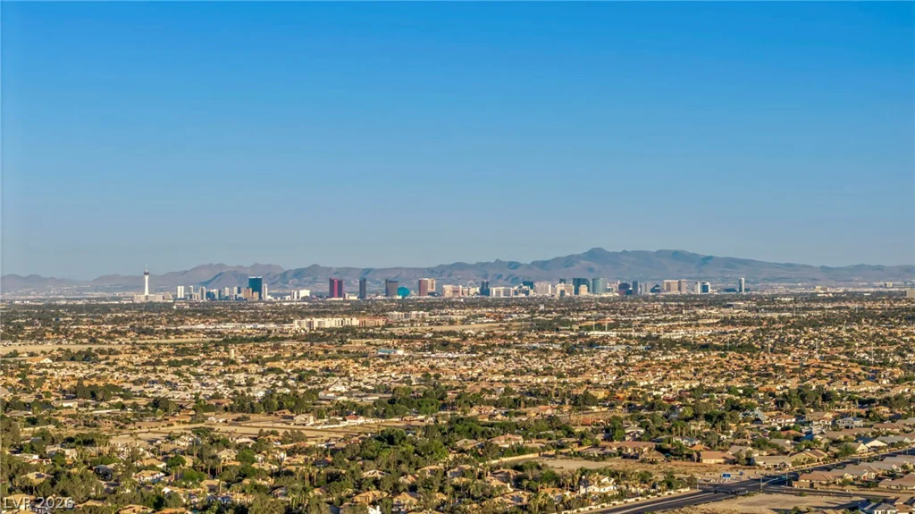 4702 Blue Mesa, Las Vegas, NV 89129