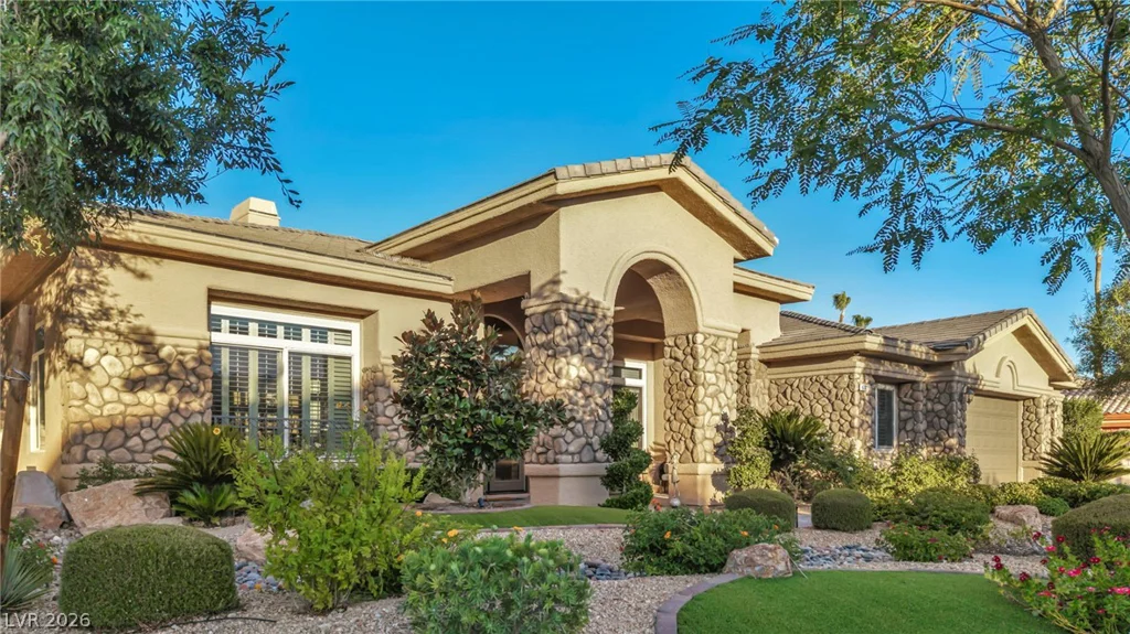4702 Blue Mesa, Las Vegas, NV 89129