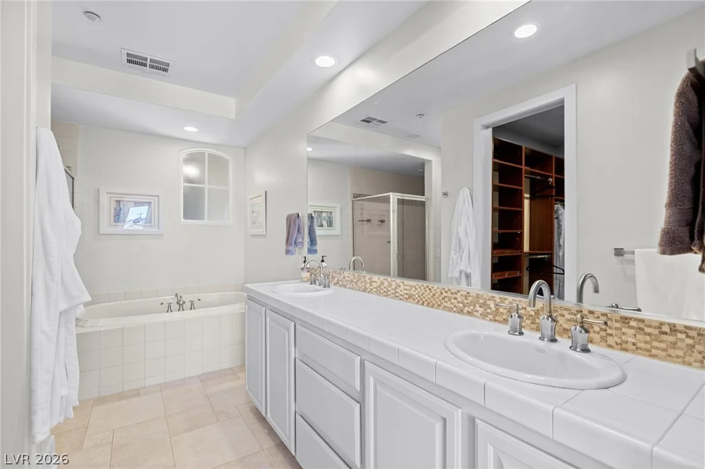 40 Strada Principale, Henderson, NV 89011