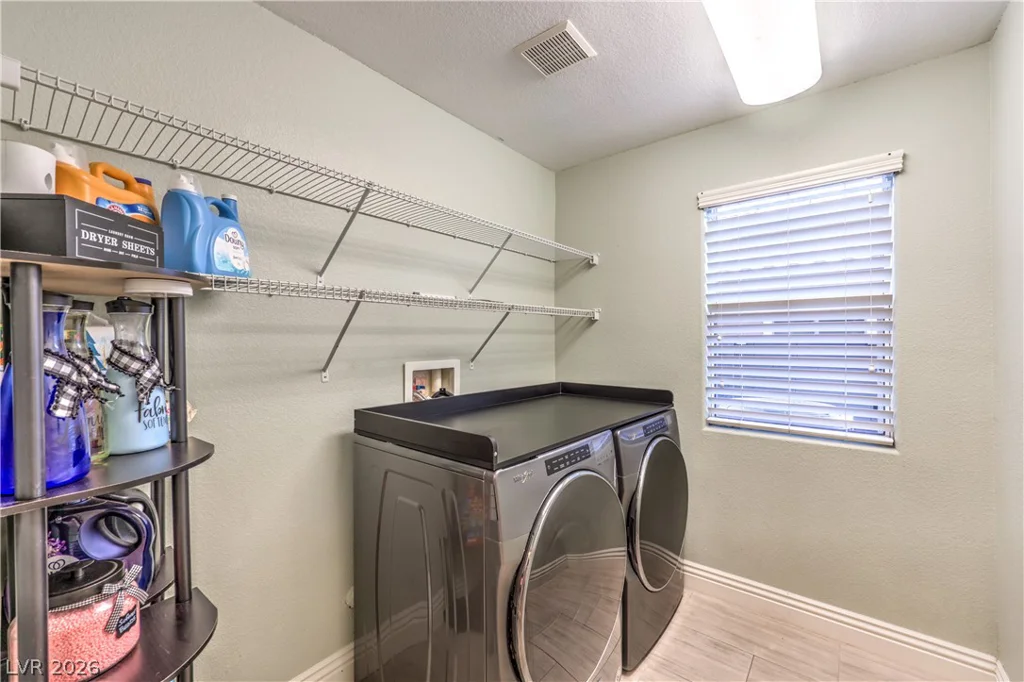8148 Waltons Mill, Las Vegas, NV 89131