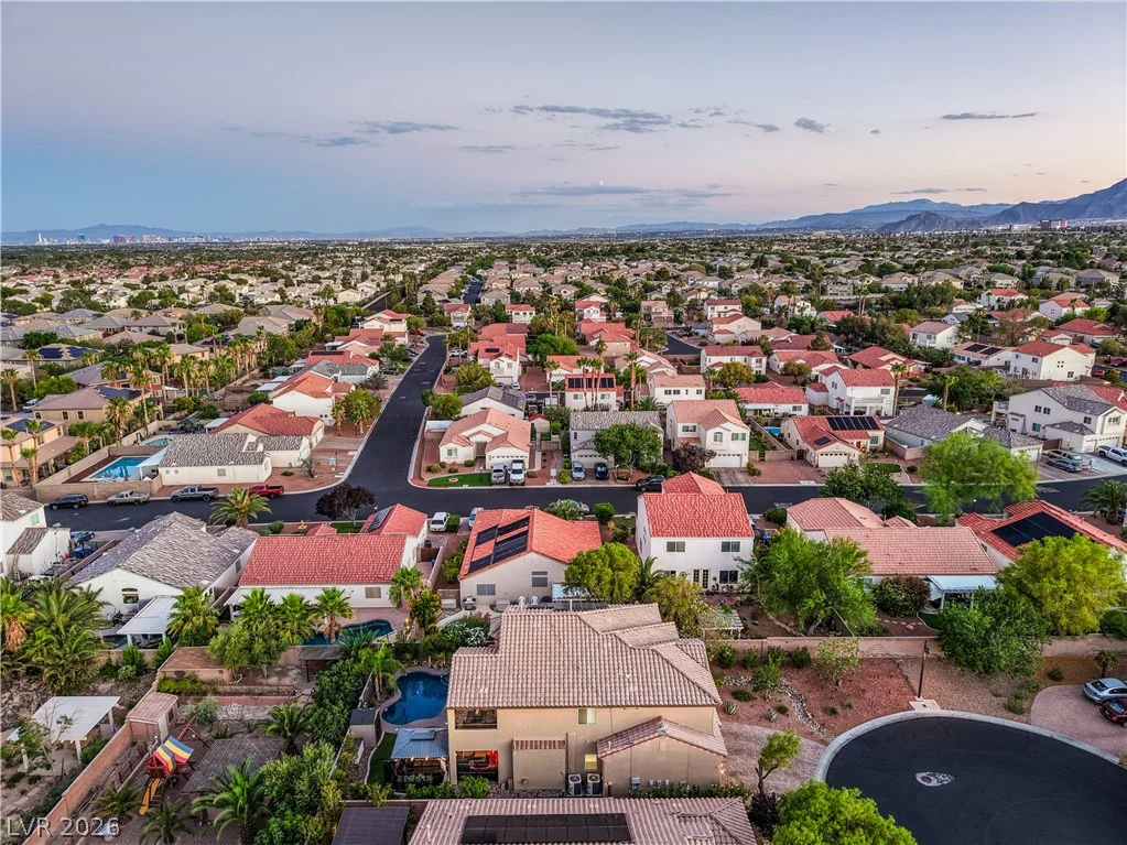 8148 Waltons Mill, Las Vegas, NV 89131