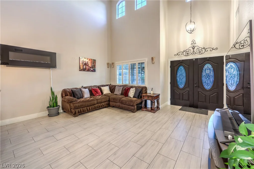 8148 Waltons Mill, Las Vegas, NV 89131