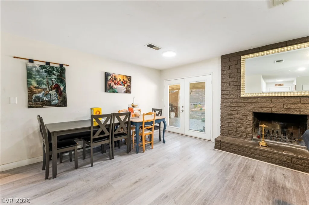 5104 Churchill, Las Vegas, NV 89107
