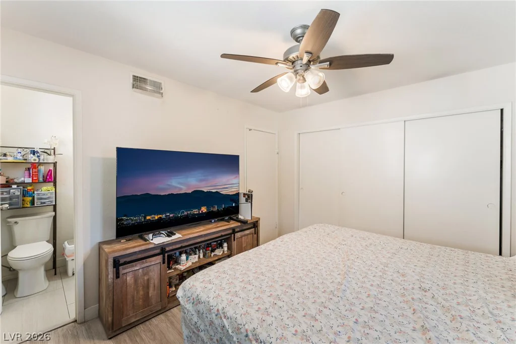 5104 Churchill, Las Vegas, NV 89107