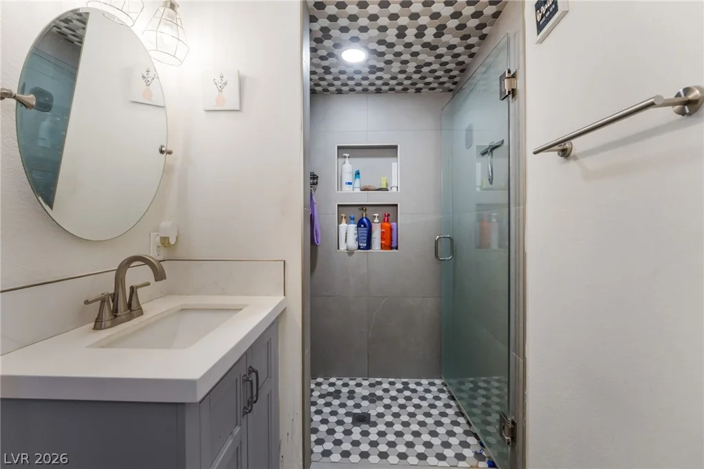 5104 Churchill, Las Vegas, NV 89107