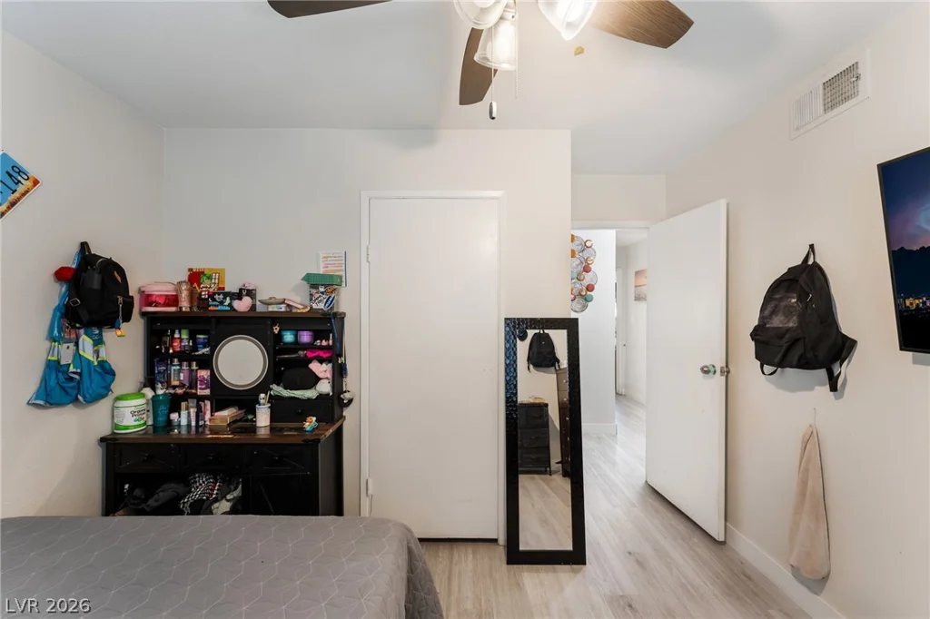 5104 Churchill, Las Vegas, NV 89107