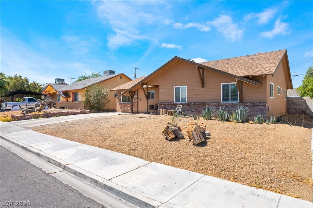 5104 Churchill, Las Vegas, NV 89107