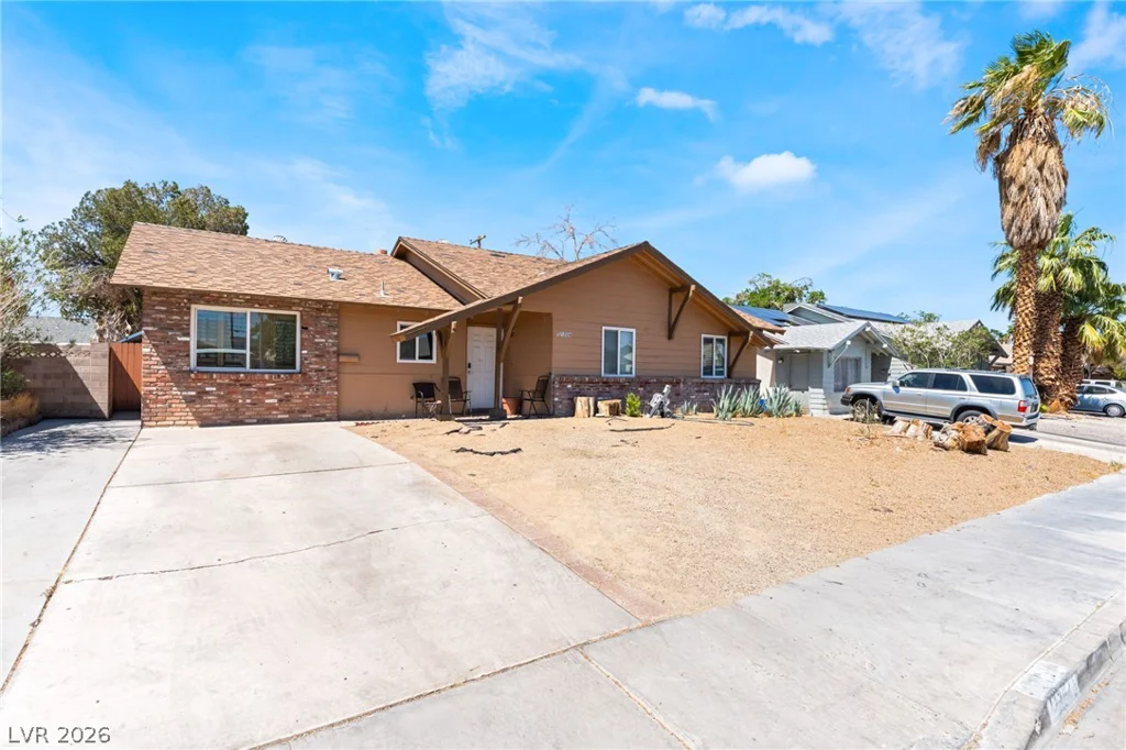 5104 Churchill, Las Vegas, NV 89107