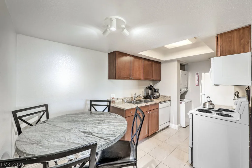 4381 Flamingo, Las Vegas, NV 89103