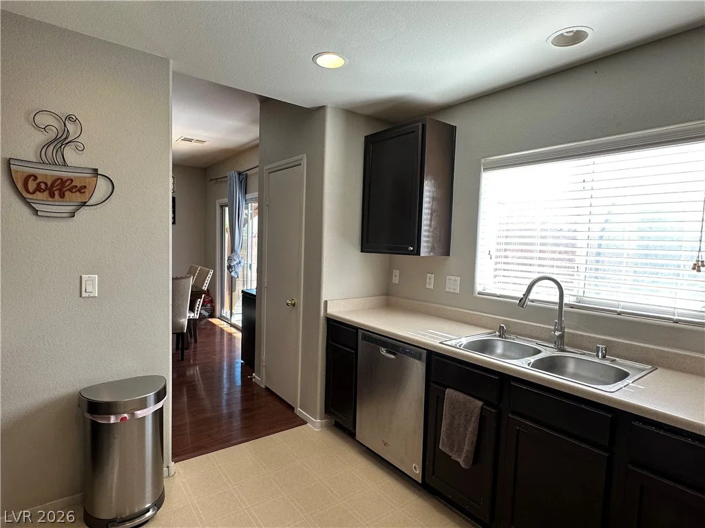 5421 Nickel Creek, Las Vegas, NV 89122