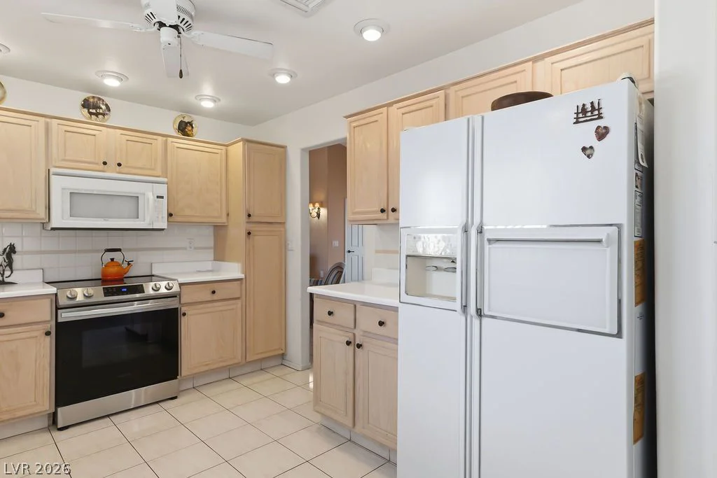 9716 Blue Bell, Las Vegas, NV 89134