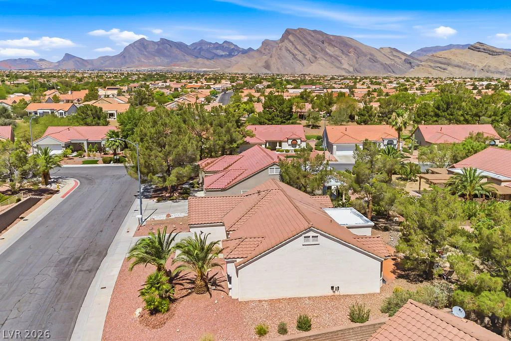 9716 Blue Bell, Las Vegas, NV 89134
