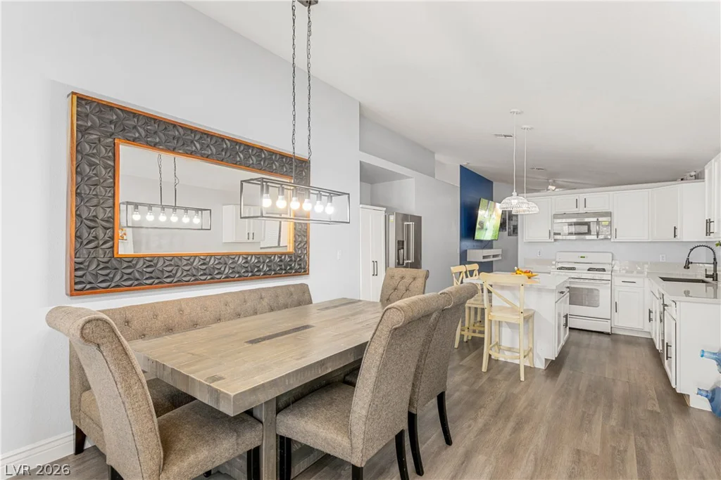 10133 Barrel Ridge, Las Vegas, NV 89183
