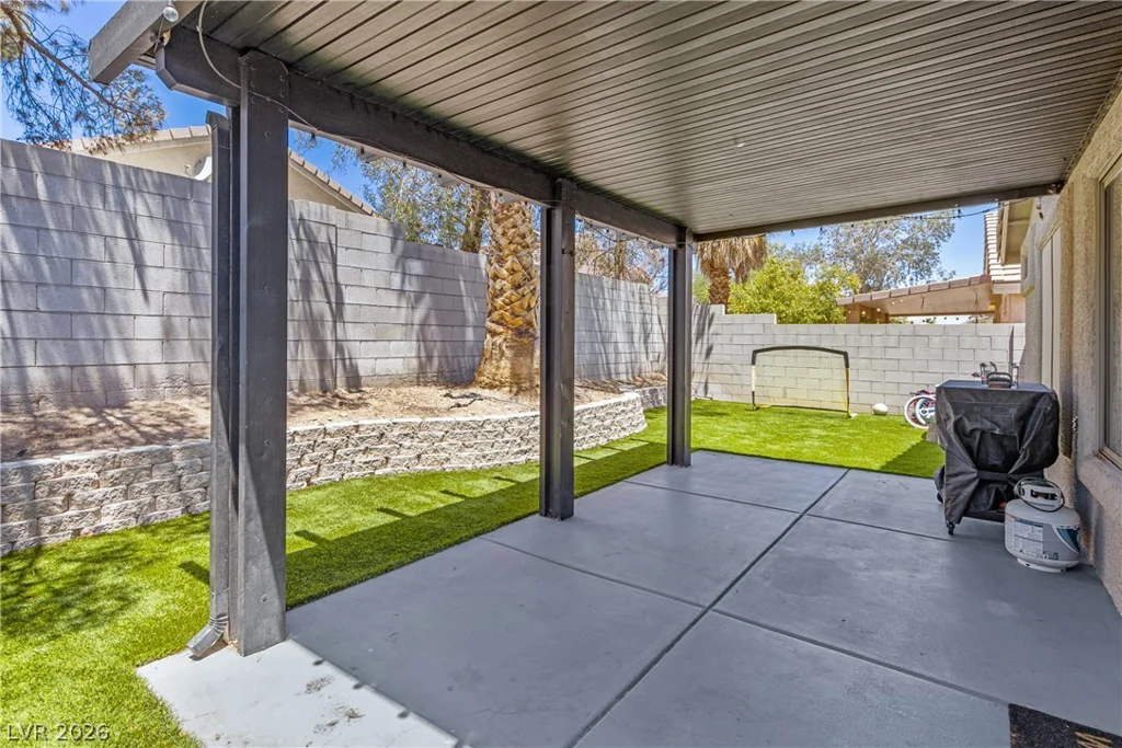 10133 Barrel Ridge, Las Vegas, NV 89183