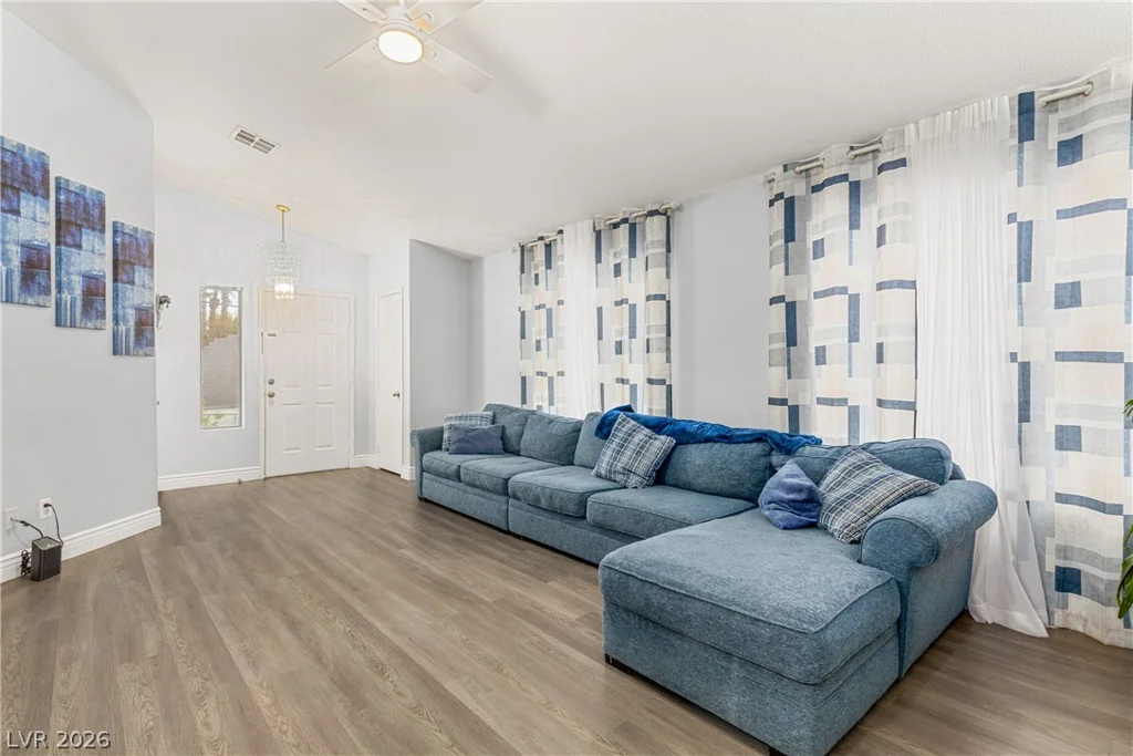 10133 Barrel Ridge, Las Vegas, NV 89183
