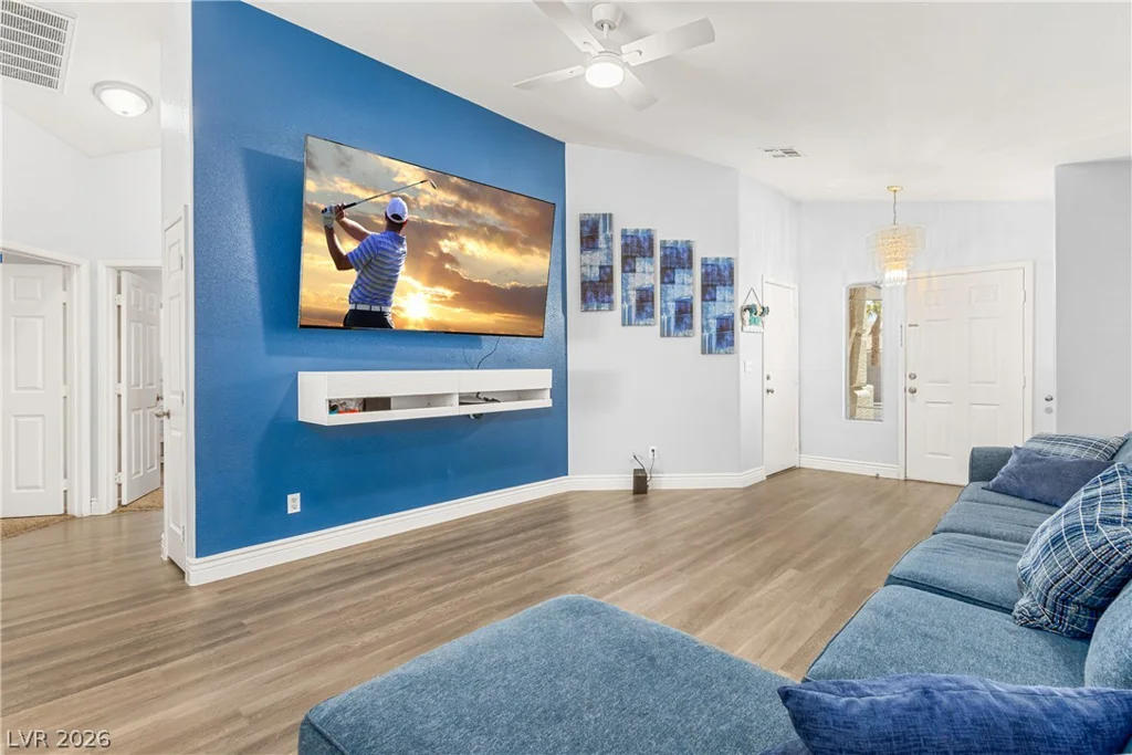 10133 Barrel Ridge, Las Vegas, NV 89183