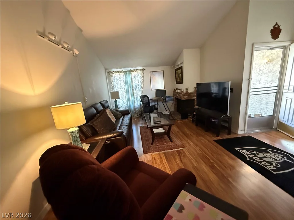 704 Eastview, Las Vegas, NV 89107