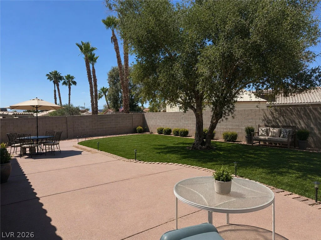 908 Sunnyfield, Henderson, NV 89015