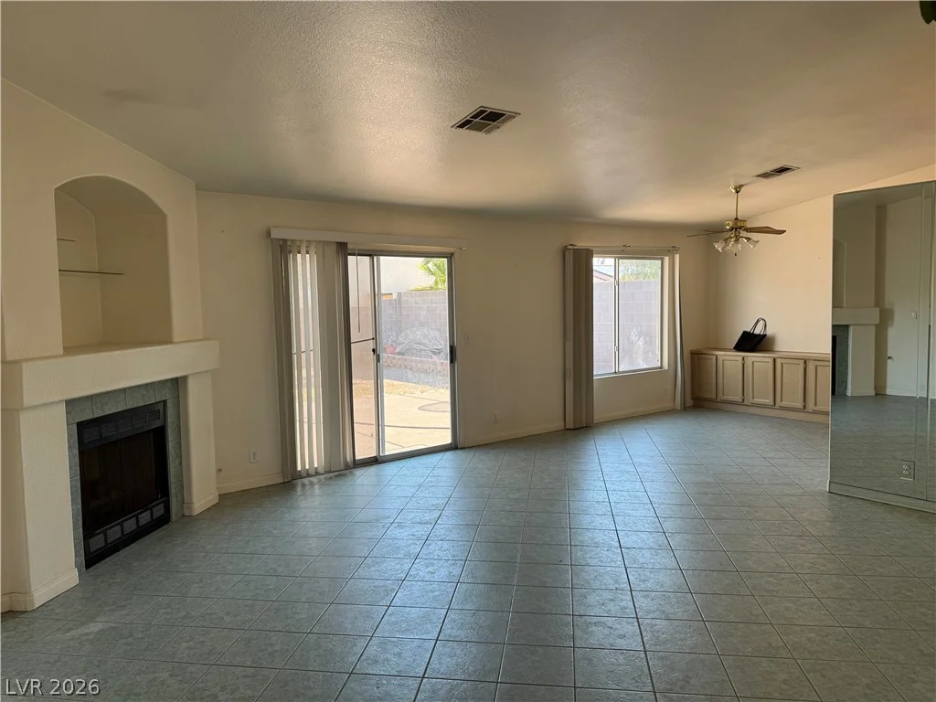 908 Sunnyfield, Henderson, NV 89015