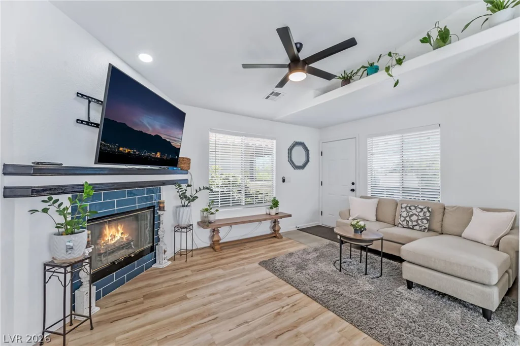6808 Elm Creek, Las Vegas, NV 89108