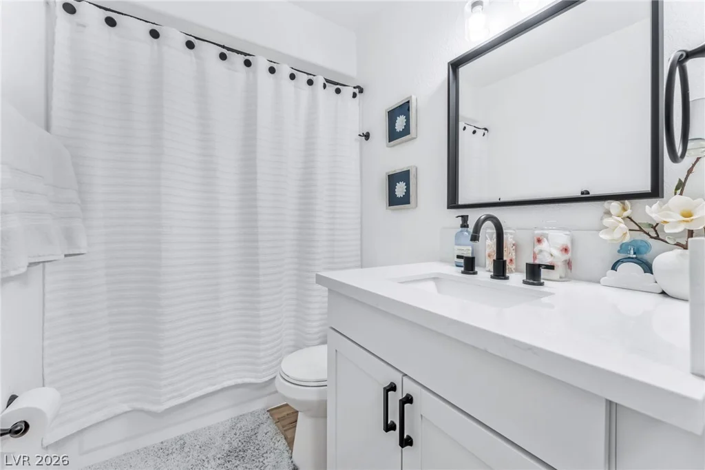 6808 Elm Creek, Las Vegas, NV 89108