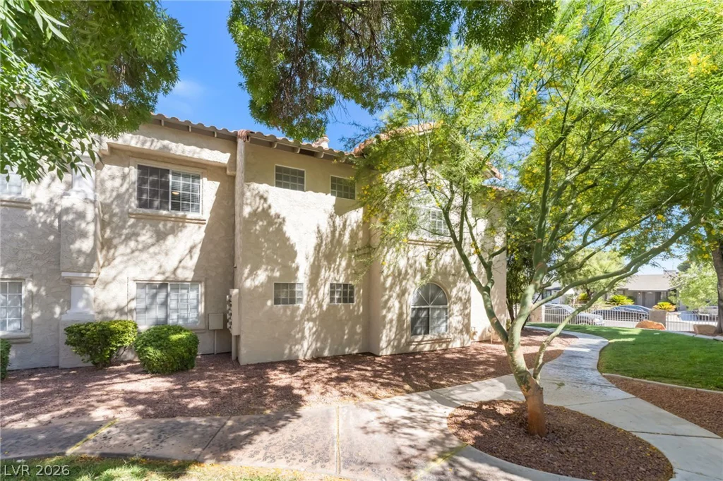 6808 Elm Creek, Las Vegas, NV 89108