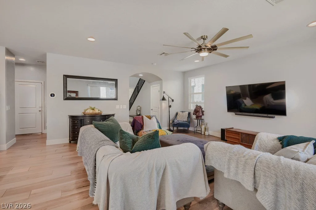 8964 Willow Break, Las Vegas, NV 89148