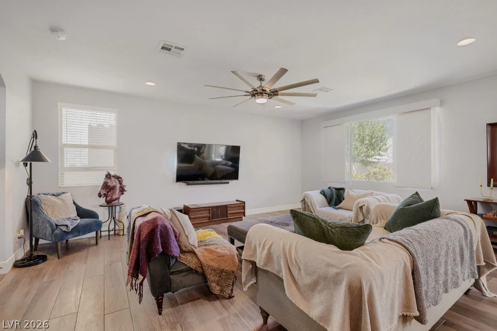 8964 Willow Break, Las Vegas, NV 89148