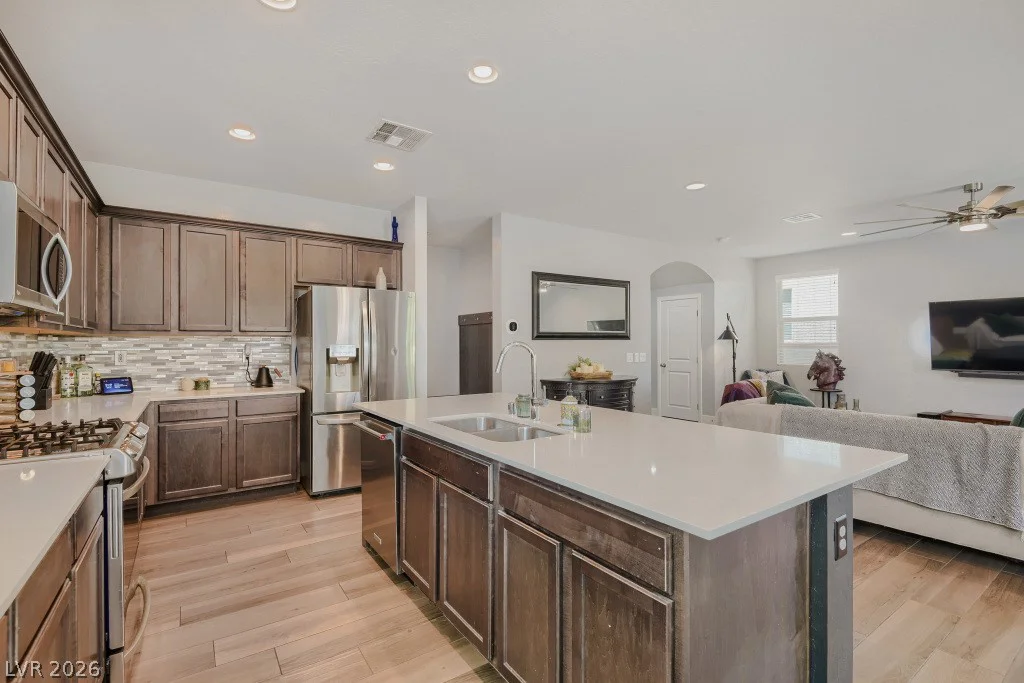 8964 Willow Break, Las Vegas, NV 89148