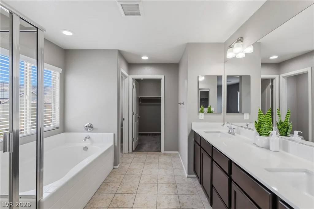 9545 Northvale, Las Vegas, NV 89148