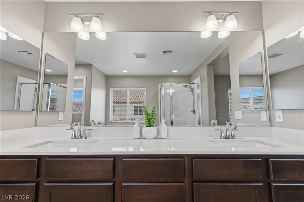 9545 Northvale, Las Vegas, NV 89148