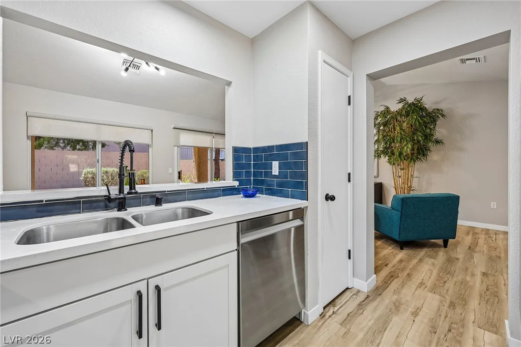 8701 Prairie Hill, Las Vegas, NV 89134