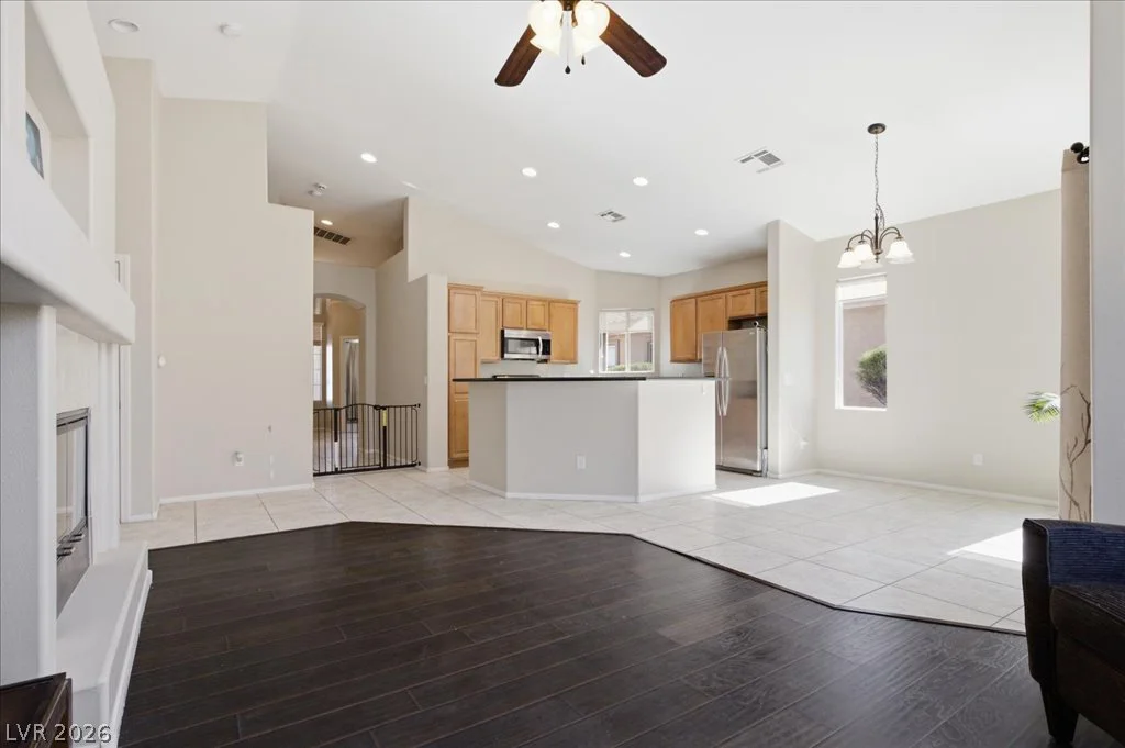 7395 Bedford Pine, Las Vegas, NV 89113
