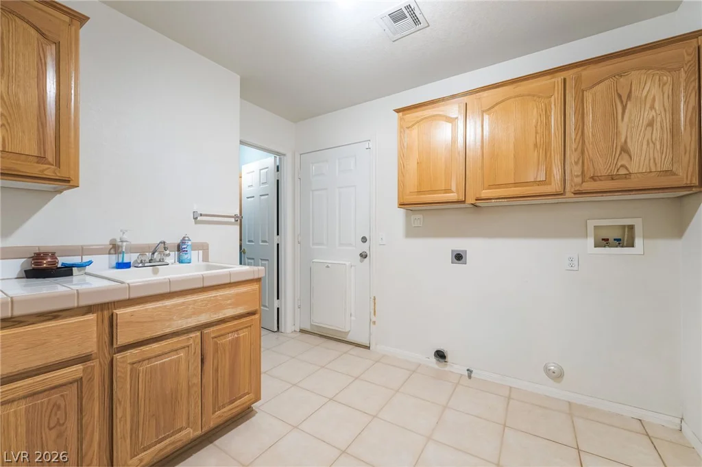 4121 Effinger, Pahrump, NV 89060