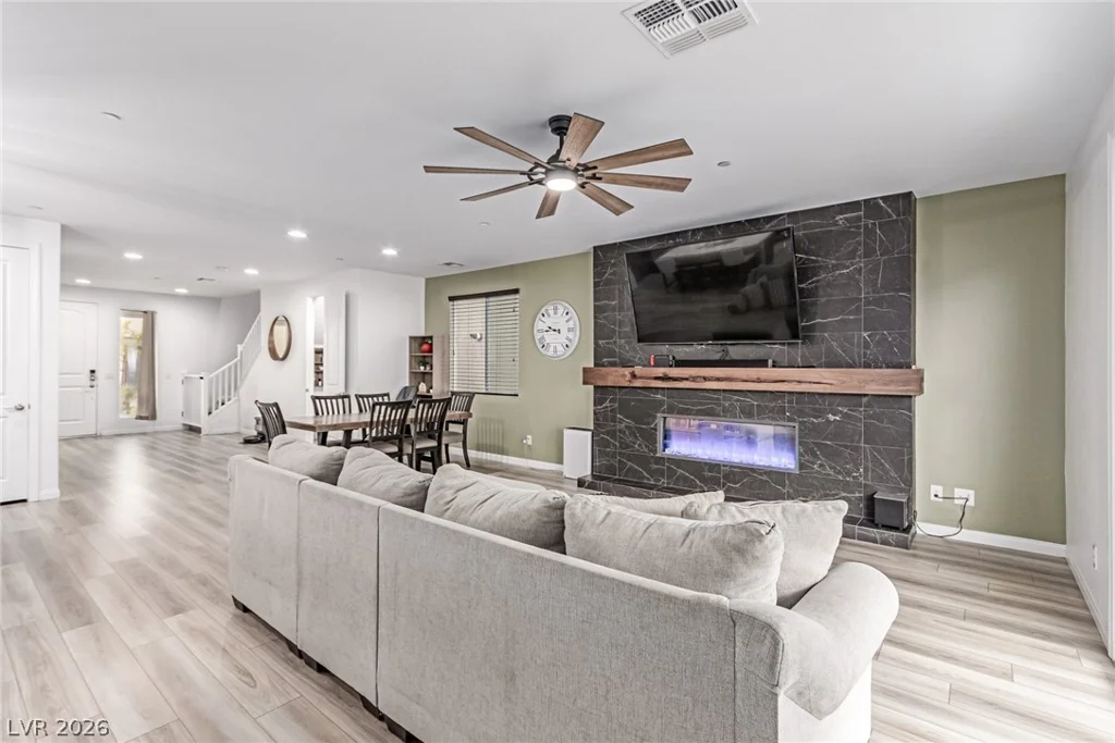 8739 Scalpay, Las Vegas, NV 89166