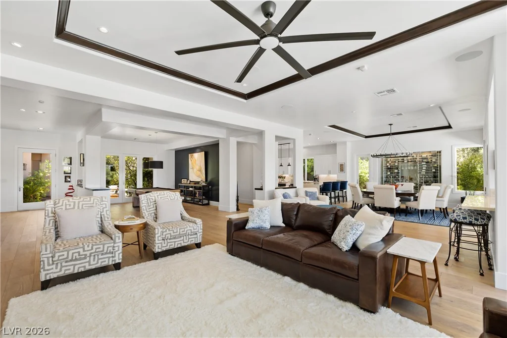 3084 Red Arrow, Las Vegas, NV 89135