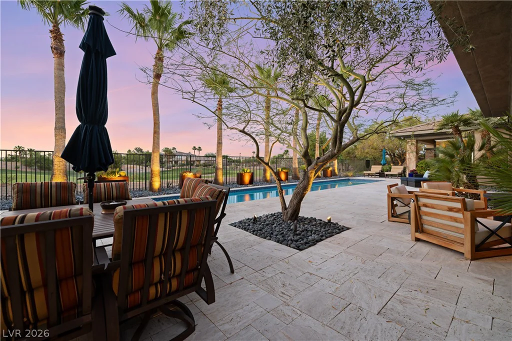 3084 Red Arrow, Las Vegas, NV 89135