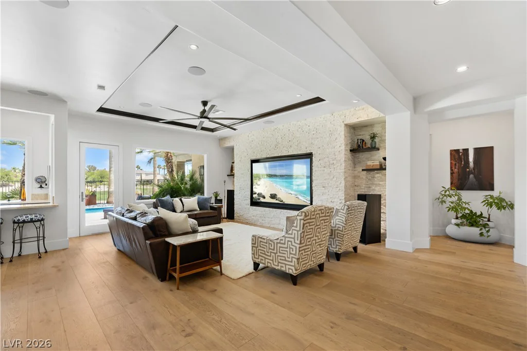 3084 Red Arrow, Las Vegas, NV 89135