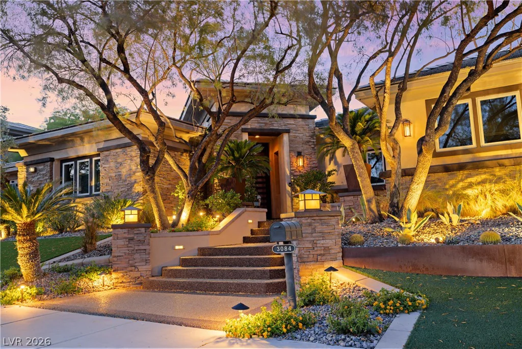 3084 Red Arrow, Las Vegas, NV 89135