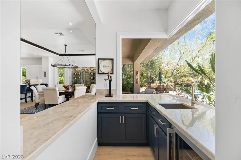 3084 Red Arrow, Las Vegas, NV 89135