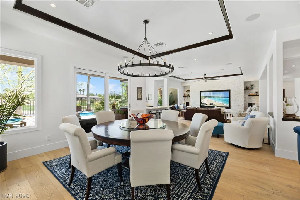 3084 Red Arrow, Las Vegas, NV 89135